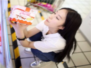 我不喜欢这世界我只喜欢你 懂的人懂得就好 我爱