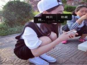 笑衬心酸。 我只需要一个永远不会