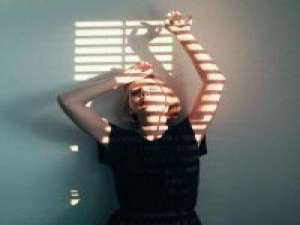 谈何悲伤 你只是过客，我只是路