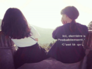 待人归 我淋过最大的雨，是你