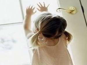 天真纯洁 我模仿你的握笔姿势学