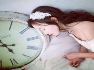 胡桃阿宝 做历史卷子的时候总感