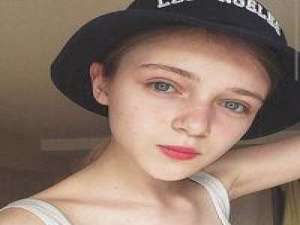 猫玖 情愿为你画地为牢，我