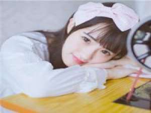 一 整夜搞笑却挤不出笑容