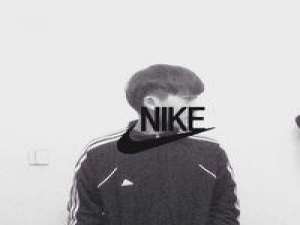 我都喜欢 . 不能陪我走到最后 那