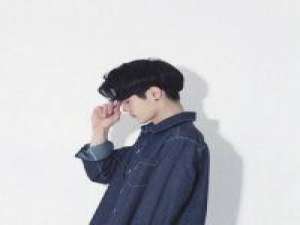 我祈祷拥有一颗透明的心灵和会流泪的眼睛 “是否当初不加你好友