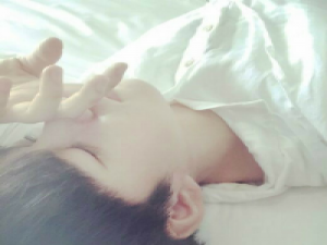 遇她. 我是怎样的多余，才会