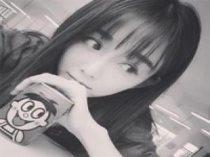 黑白妩媚 44、我不过是可爱，