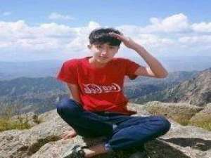 易暖楠 再换上一次短袖 我们