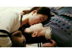 无人之境。 爱就好好爱掐掉烟头扔