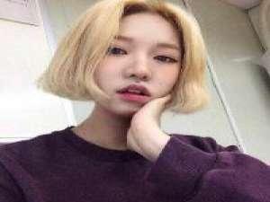 女头 昨天和他眼神相撞，怪