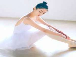 会不会突然想起我 就像是精灵住错了森林