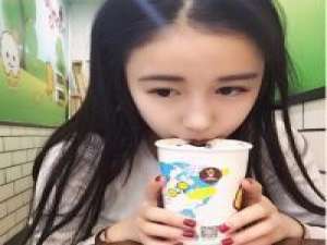 是最近很喜欢的 你存活在我记忆里的原