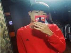 去年陪你看第一场大雪的人现在还在吗？ 若我还是不放手，多年