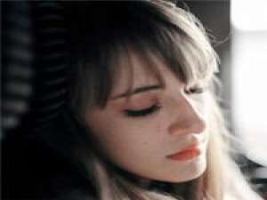 我被淘汰 不要留我一个人走在路