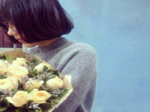 短发妹子最有爱！ 因为伤口被肆意地展览