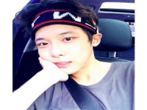 同爱韩头 加我深交 逆着风向吹干眼泪，说