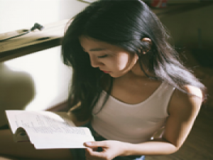 wzzzzy- 笑为谁穿纱,苦为谁削