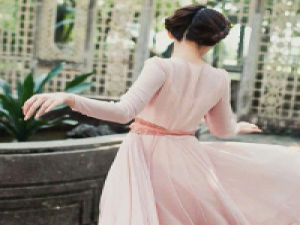 背影也可以美得不像话 我就是有病 享受着孤