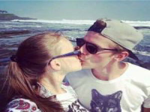 谁都想有一场轰轰烈烈的爱情 所谓成长，就是逼着你