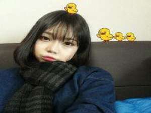 胡'  短发气质。 失落吗？失望吗？绝望