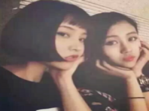 你现在好不好想起我会不会会心一笑 这一场恋爱是情深缘浅