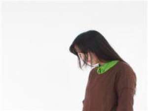 ?：洛茴. 看透了生活就觉得活着
