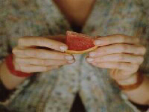 孤独没什么不好至少不