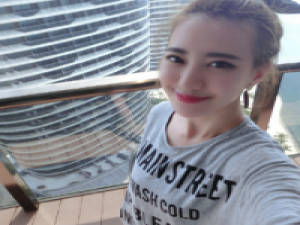 荣宠示 柴门闻犬吠，风雪夜归