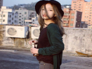 等你爱我一次就够 请努力让自己更出色，