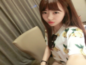 因为我是白悯 吃饭睡觉，保持可爱，