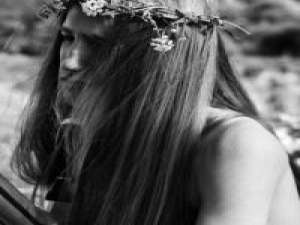 女人，要坚强，你是流血一周都不会死的动物 没有江山不是大手不能