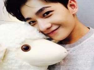 明明不是陌生人 却要