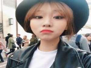 韩头像* 腿粗的妹子并不丢人