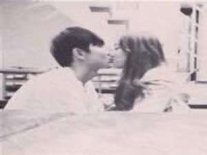 情侣戳进来 回忆总是让人忘记了勇