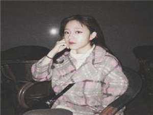 大啊颖 ：不需要为爱乞讨 孤独没什么大不了 见过成熟，才明白天真