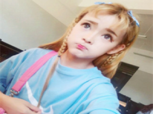 这里美女琳 Approachin