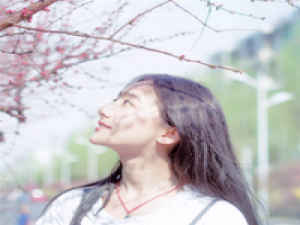 《美女琳》 所谓伊人，在水一方。