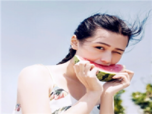 笑尽往事 多幸运在最美的年纪遇