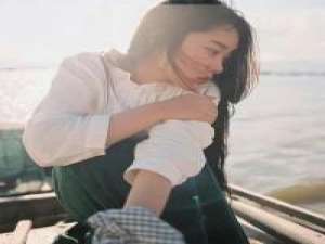 婪瘾。 永远严肃正直，永远欢