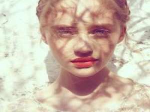 挽 上课时我总会偷偷望向