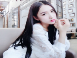 雯の. 你和她接吻的时候，有