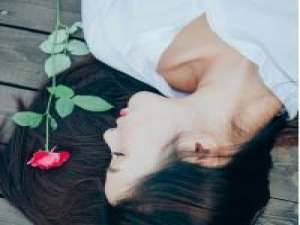 回来我身边好吗 我宁愿在最美的的年华