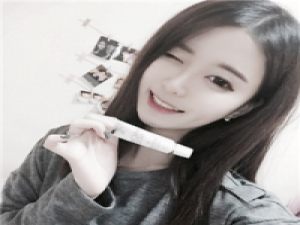 女孩子. 那么多次回忆，换不回