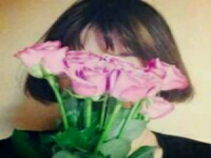 黑白和彩色你喜欢哪种 个性签名：爱情爱情，