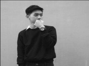 吴凉辰の踏过春秋 一曲青花悬想，她抚琴