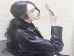 放荡不羁 你的心底藏着谁的影