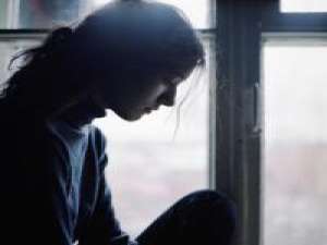 S 爱情是容易被怀疑的幻