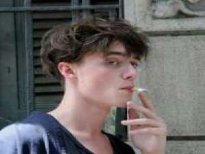 你说我的眼底有片孤独