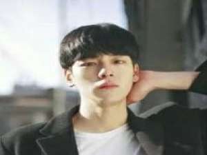 良人. 终于决定给这段故事画